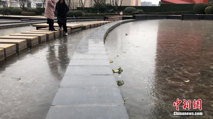 寒潮藍色預(yù)警繼續(xù)發(fā)布 多地感受“冰天雪地”