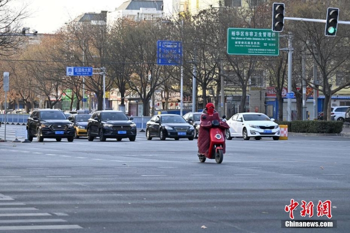 直擊全員核酸檢測首日的石家莊：城市按下“暫?！辨I 全力防控疫情