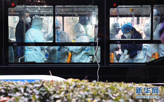 石家莊：“核酸采樣流動(dòng)車”助力核酸檢測