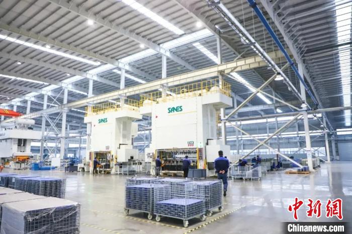 婺城一企業(yè)生產(chǎn)車間。婺城宣傳部供圖