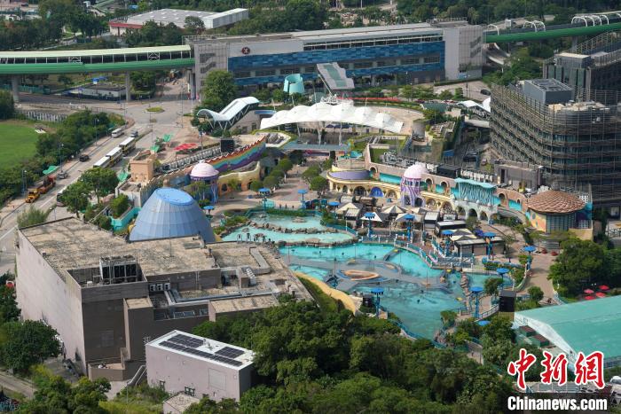 圖為海洋公園山下園區(qū)，這里將轉型為免費入場的餐飲零售消閑區(qū)?！垷?攝