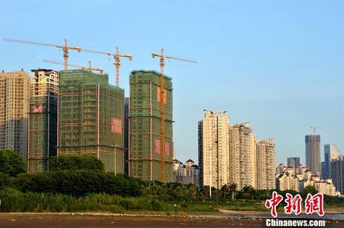 資料圖：正在建設(shè)中的房地產(chǎn)樓盤。<a target='_blank' href='http://www.chinanews.com/'>中新社</a>記者 張斌 攝
