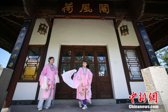 點(diǎn)擊進(jìn)入下一頁