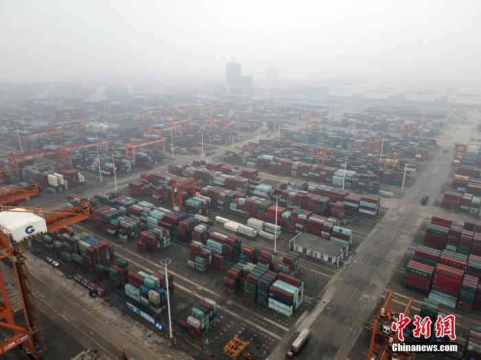 資料圖：廣西欽州港的繁忙工作景象。<a target='_blank' href='http://www.chinanews.com/'>中新社</a>記者 毛建軍 攝