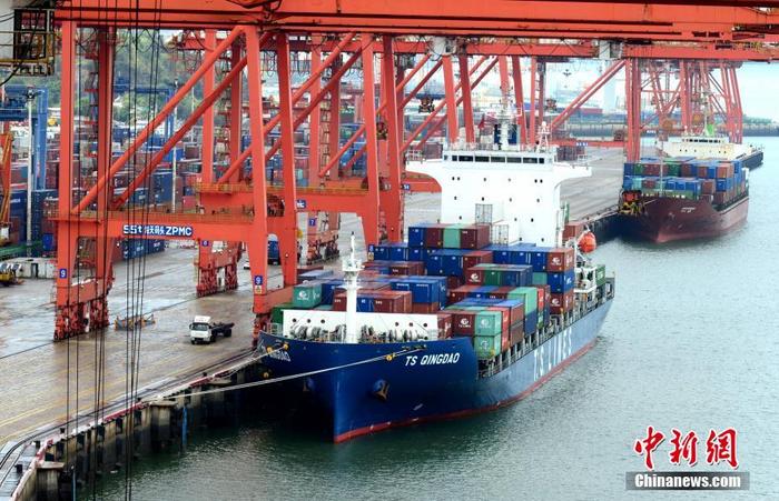 資料圖：集裝箱碼頭。<a target='_blank' href='http://www.chinanews.com/'>中新社</a>記者 王東明 攝