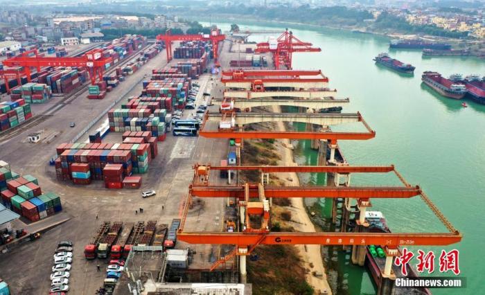 資料圖：集裝箱碼頭。<a target='_blank' href='http://www.chinanews.com/'>中新社</a>發(fā) 熊耀章 攝
