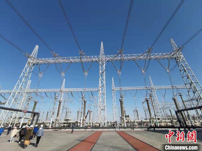 吉泉直流開啟精益化綜合檢修?！￠Z文陸 攝