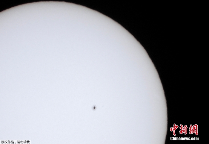 西班牙現(xiàn)太陽(yáng)黑子景觀