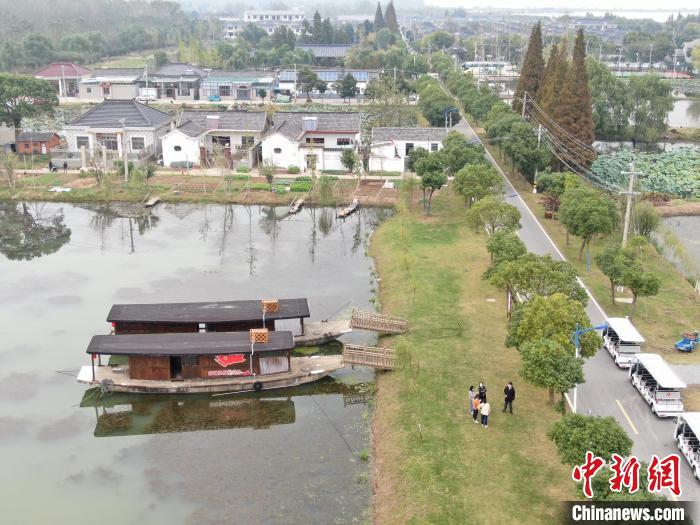 航拍揚州沿湖村?！°蟛?攝