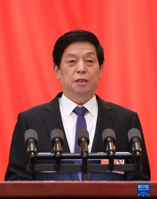 栗戰(zhàn)書作全國(guó)人民代表大會(huì)常務(wù)委員會(huì)工作報(bào)告