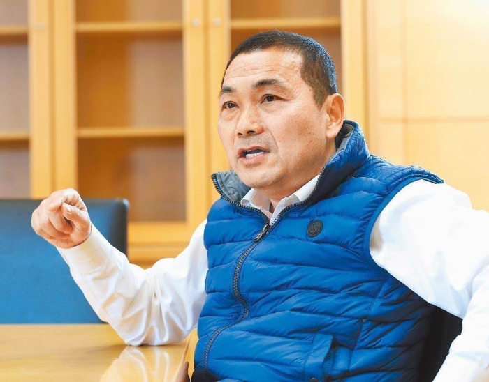 侯友宜民調(diào)居高，為何遲未宣布參選連任？_1647840892902
