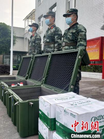 武警宜賓支隊(duì)興文中隊(duì)第一時(shí)間做好救援準(zhǔn)備。　武警宜賓支隊(duì)興文中隊(duì)供圖