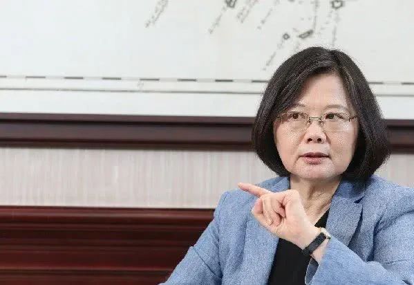 飛不出去的華航貨機(jī)，正如被民進(jìn)黨扭曲的“臺(tái)灣價(jià)值”_1650004350879
