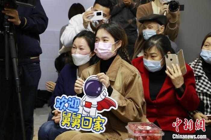 親人等待葉光富“回家”?！√旄聟^(qū)供圖