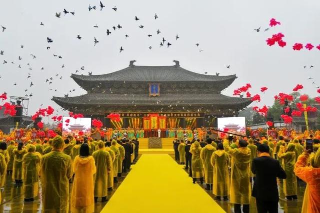 壬寅年海峽兩岸神農(nóng)炎帝民間拜祖大典現(xiàn)場。圖片由山西省臺(tái)辦提供