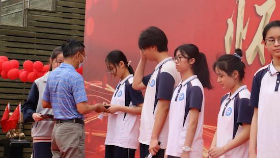 懷夢想，致遠方——青島西海岸新區(qū)育才中學(xué)2022屆初三畢業(yè)典禮