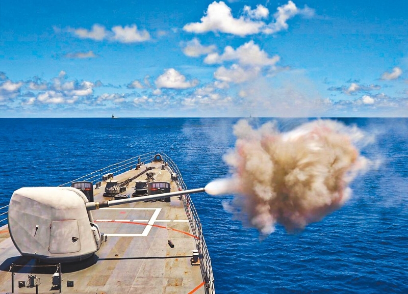 美國(guó)宣布對(duì)臺(tái)灣出售海軍艦艇備用零件、船艦系統(tǒng)備用零件及相關(guān)設(shè)備，總價(jià)約1.2億美元，圖為艦砲實(shí)彈射擊。（摘自中華民國(guó)海軍艦隊(duì)臉書(shū)） 圖片來(lái)源：臺(tái)灣“中時(shí)新聞網(wǎng)”.jpg