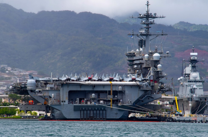 美國海軍林肯號(hào)
