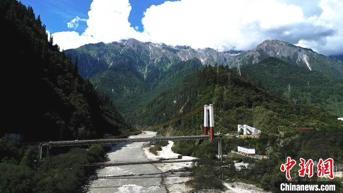 高原官兵的忠誠守護(hù)，見證天塹“三橋”的巨變