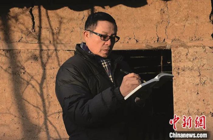 羅中立。<a target='_blank' href='/'>中新社</a>發(fā) 本人供圖