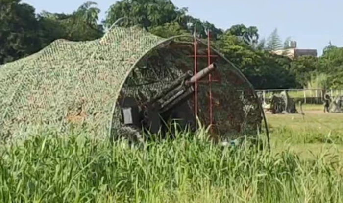 臺軍實彈炮擊演習