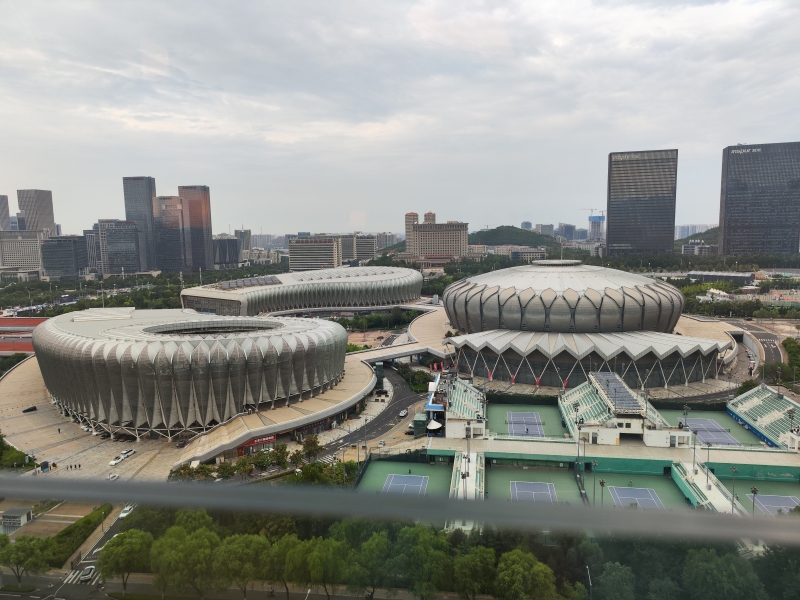 圖為濟南奧林匹克體育中心。劉星晨攝