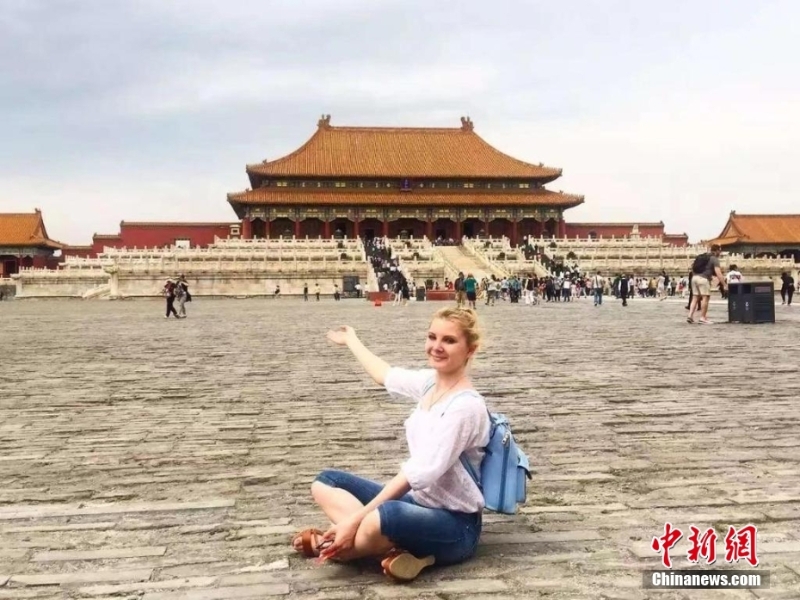俄羅斯主播Elena在中國故宮參觀。 受訪者本人提供