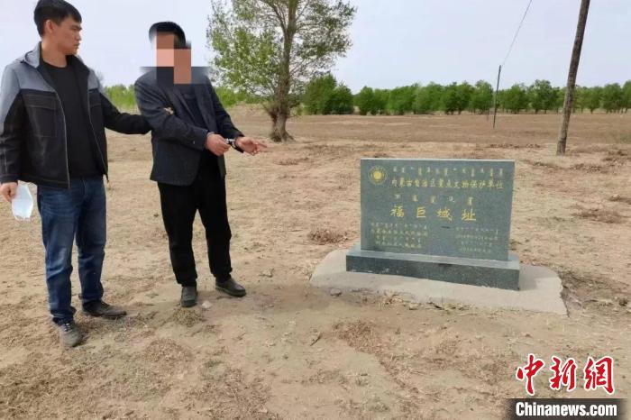 圖為犯罪嫌疑人指認現(xiàn)場?！￠_魯縣公安局供圖