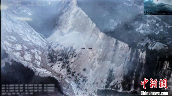 地震中受損的山體?！◎v盾科創(chuàng) 攝