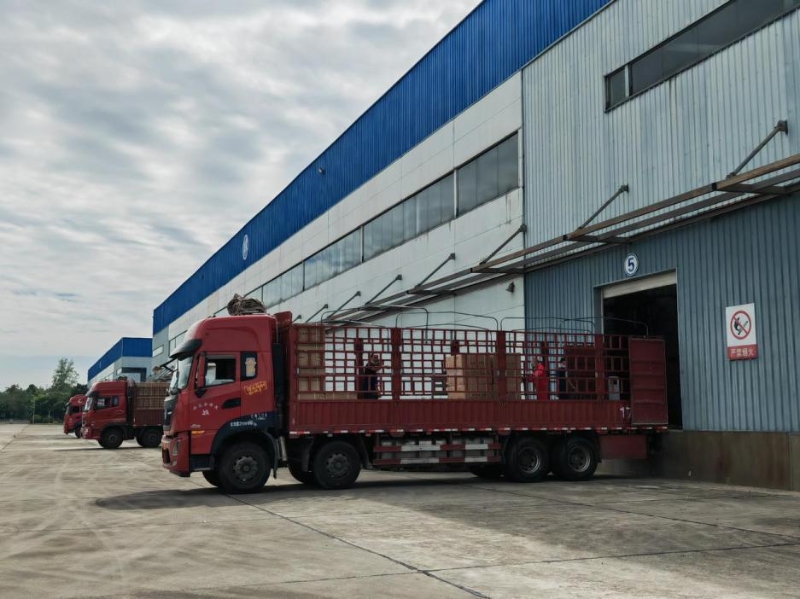 四川省向地震災(zāi)區(qū)緊急調(diào)配救災(zāi)物資。(四川省應(yīng)急管理廳供圖)