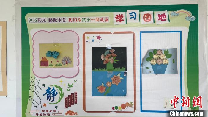 學(xué)生的手工作品?！垐@園 攝