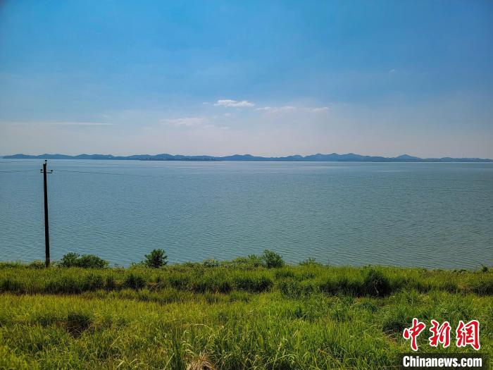 圖為水量充沛的江西鄱陽(yáng)珠湖蓄滯洪區(qū) 陳明生 攝