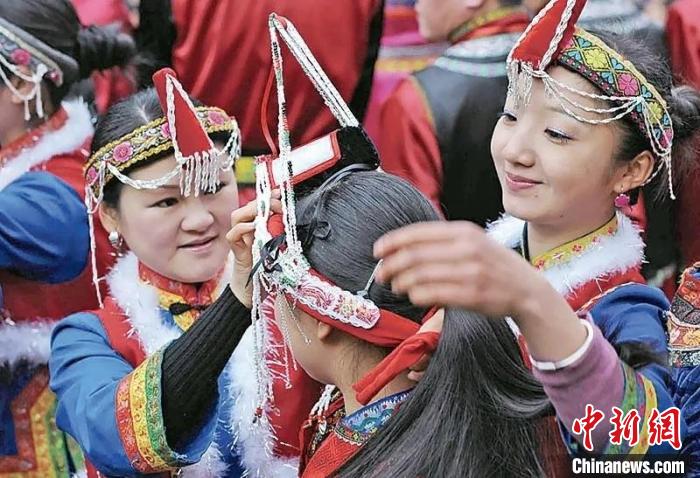 畬族姑娘裝扮。圖片來(lái)源：臺(tái)灣《聯(lián)合報(bào)》
