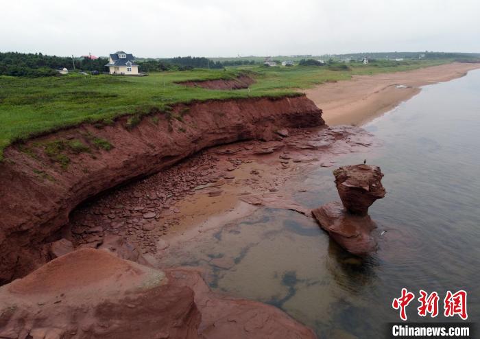 加拿大愛德華王子島標志性景點“茶杯石”被颶風摧毀