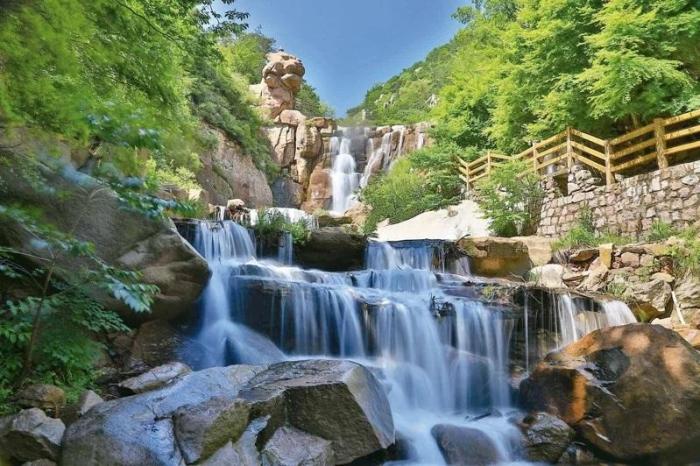 嶗山水韻。圖片來(lái)源：臺(tái)灣《聯(lián)合報(bào)》