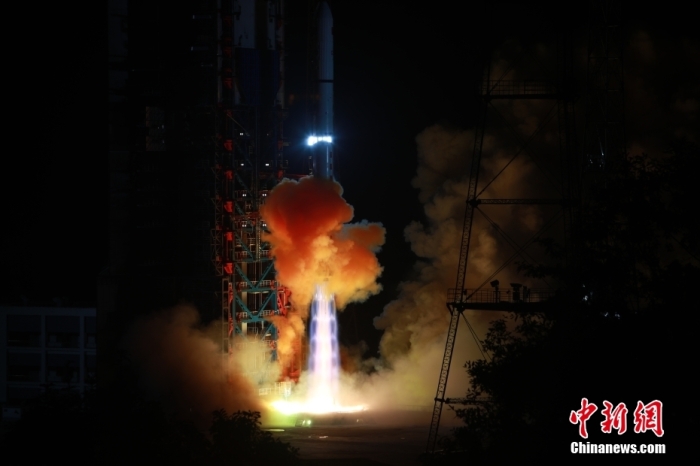 圖為發(fā)射現(xiàn)場。 <a target='_blank' href='/'>中新社</a>發(fā) 應(yīng)龍飛 攝