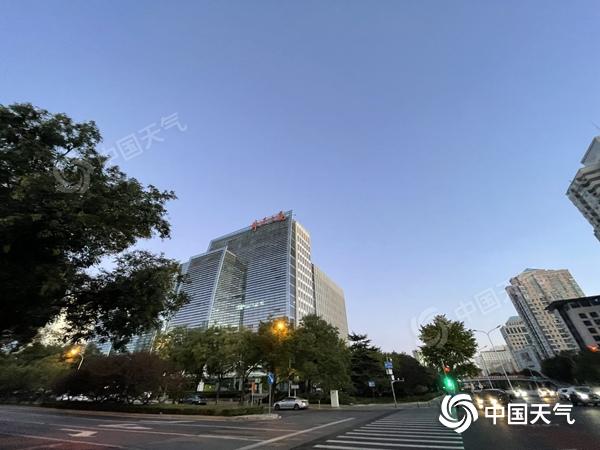 北京今晨天氣晴朗。(圖/中國天氣網(wǎng) 王曉)