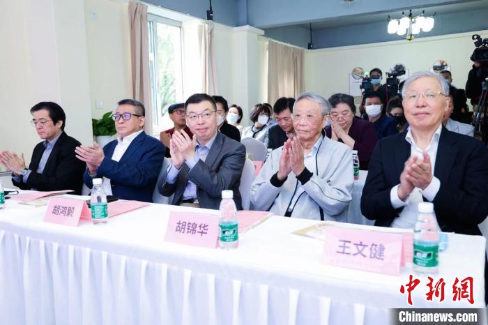 多年來，長三角(仲景)中醫(yī)藥滋補養(yǎng)生節(jié)因“公益性、科學性、普及性”而廣受民眾歡迎，數(shù)萬人次獲益?！?長三角中醫(yī)藥學會聯(lián)盟供圖