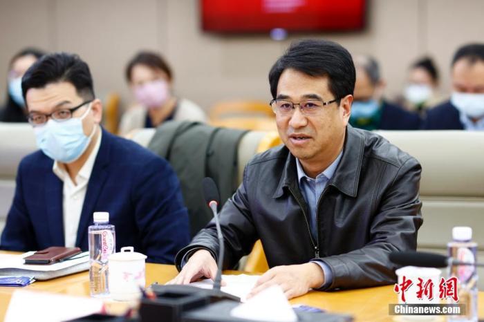 圖為中國(guó)人民大學(xué)兩岸關(guān)系研究中心主任王英津發(fā)言。 <a target='_blank' href='/'>中新社</a>記者 富田 攝 