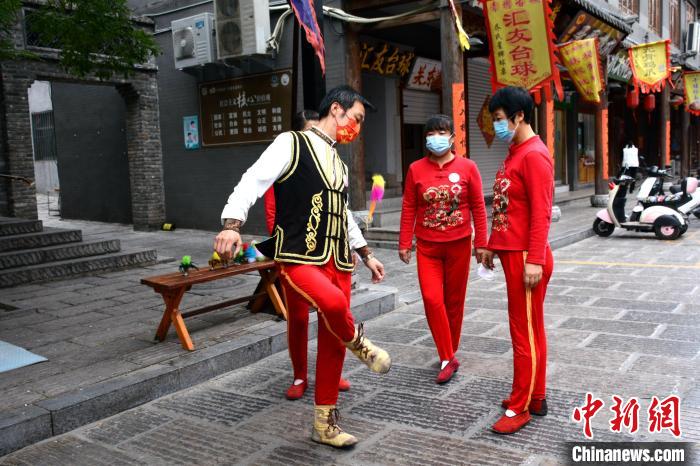 海峽兩岸非物質(zhì)文化遺產(chǎn)展演大會(huì)10月26日在山東省濰坊市舉辦?！』顒?dòng)主辦方供圖