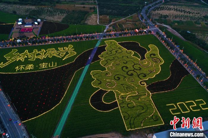 懷柔區(qū)寶山寺后溝路。　北京市交通委供圖