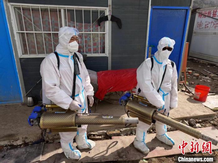 李曉艷希望通過志愿者工作，言傳身教，成為孩子們的榜樣。　李曉艷提供