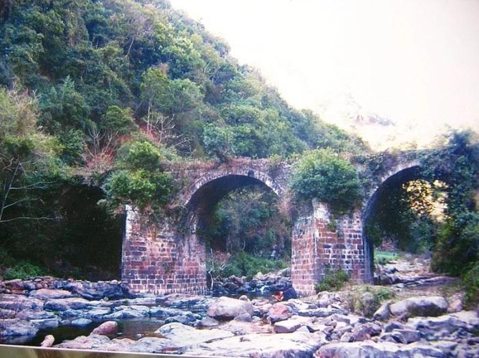 滇西大馬路響水關(guān)大橋。圖片來源：臺(tái)灣《聯(lián)合報(bào)》