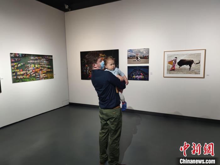 浙江文化觀察：攝影藝術(shù)如何架起麗水溝通世界的橋梁？