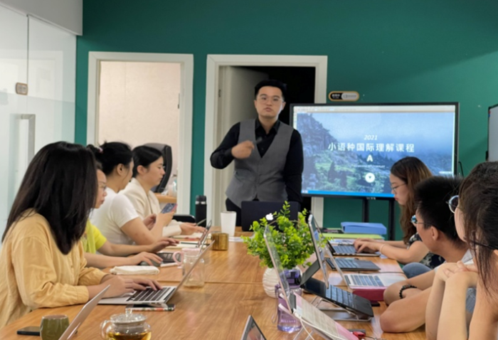 臺(tái)青廖家興