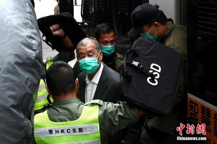 圖為黎智英由懲教署車輛押送至終審法院。<a target='_blank' href='/'>中新社</a>記者 李志華 攝