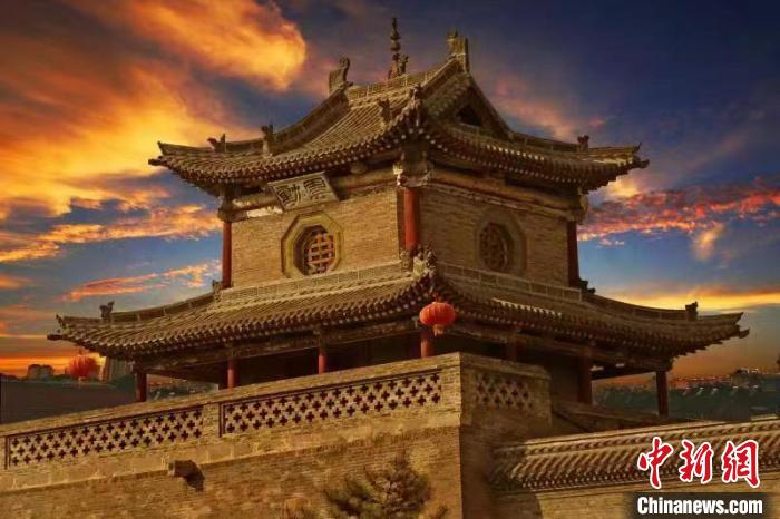 圖為秦丙和的攝影作品?！∏乇?攝