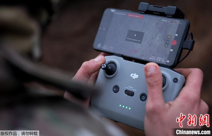 資料圖：一位烏克蘭軍用無人機操作員。