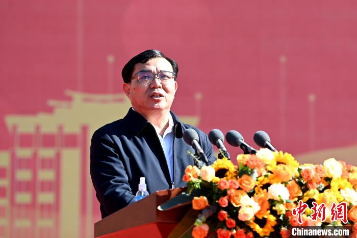 漳州市市長(zhǎng)王進(jìn)足致辭。　張金川 攝