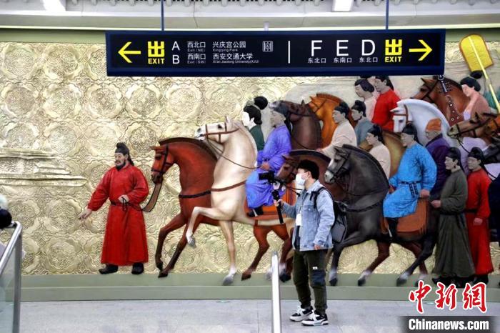 西安地鐵6號線二期已具初期運(yùn)營條件站內(nèi)“景觀”續(xù)寫“古今長安”